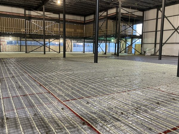 Tuyauterie entrepôt commerciale