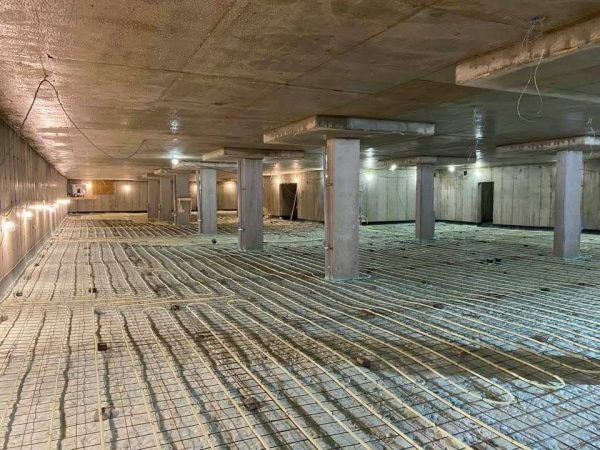 Tuyauterie stationnement intérieur