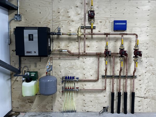 Système de plancher chauffant électrique pour garage commercial